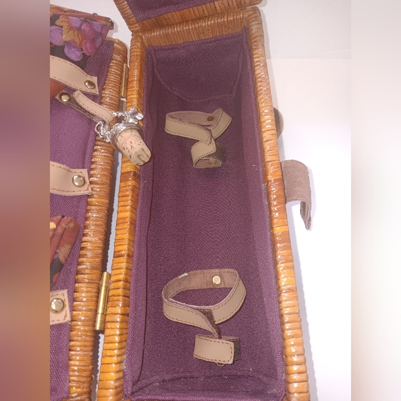 Vintage Wicker Picnic Basket Wine Carrier Bottle Holder Carrying Case w/ Strap - Picture 8 of 11